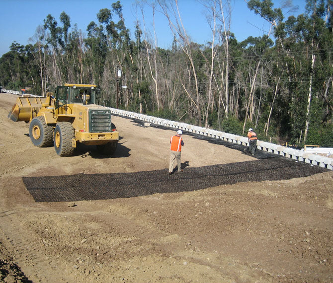 Stratagrid Geogrid SGU120 - 12.5' x 1,440'