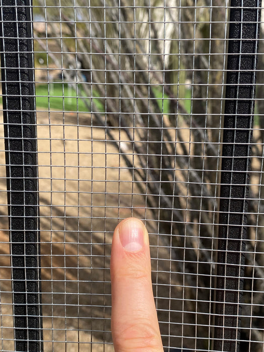 Size comparison of 1/4" snake fencing